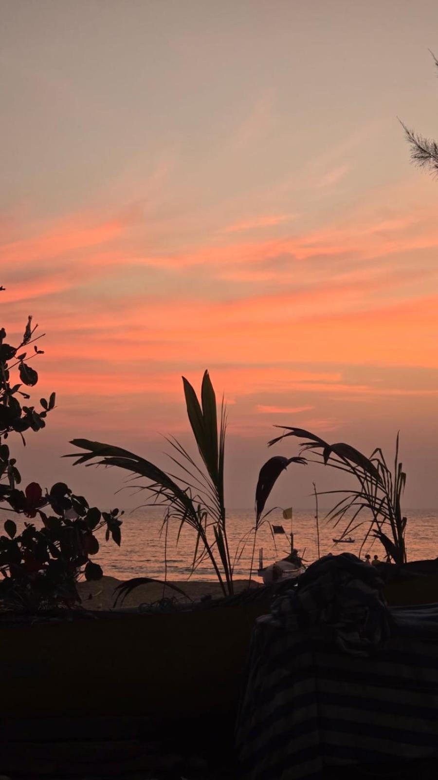 Prafulla Homestay カルワル エクステリア 写真