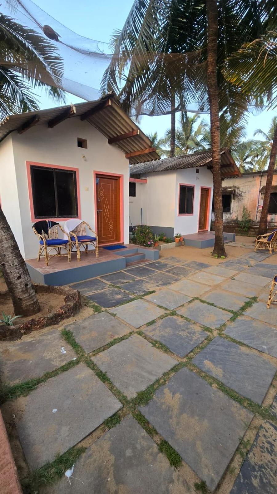 Prafulla Homestay カルワル エクステリア 写真